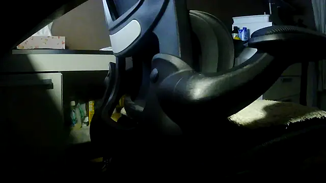 suedel65 online show from April 5, 2026, 3:35 am