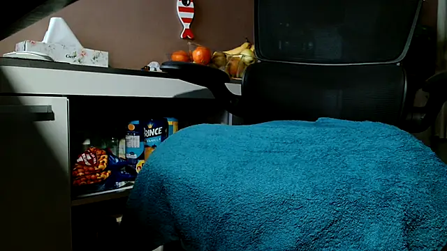 suedel65 online show from September 30, 2025, 3:23 am