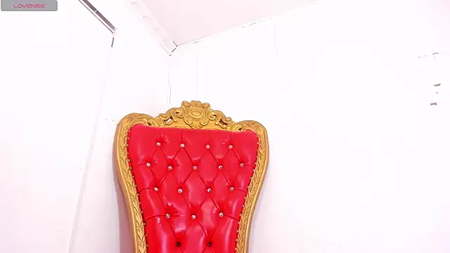 Cleopatra Trans online show from March 18, 2025, 3:44 pm