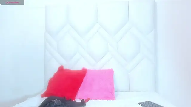 Cleopatra Trans online show from April 2, 2026, 7:42 pm