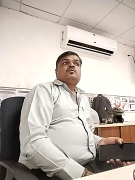 Snapshot of Desi_Londa_143 chatting on September 26, 2025, 5:03 am Desi Londa 143 online show from September 26, 2025, 5:03 am