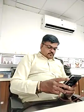 Desi Londa 143 online show from November 20, 2025, 6:25 am