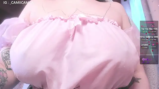 Snapshot of Renooh chatting on October 6, 2025, 2:40 pm Renooh online show from October 6, 2025, 2:40 pm