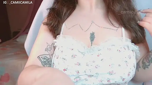 Snapshot of Renooh chatting on October 19, 2025, 2:03 am Renooh online show from October 19, 2025, 2:03 am