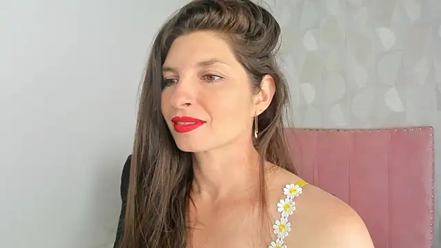 Snapshot of Azahara_Amin_ chatting on October 11, 2025, 2:40 pm Azahara Amin  online show from October 11, 2025, 2:40 pm