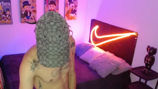 Snapshot of andersonZ998 chatting on September 23, 2025, 1:12 am andersonZ998 online show from September 23, 2025, 1:12 am