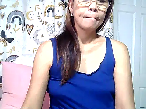 urwife tobe online show from April 21, 2026, 8:26 pm