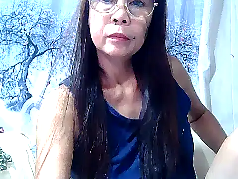 Snapshot of urwife_tobe chatting on September 27, 2025, 3:12 am urwife tobe online show from September 27, 2025, 3:12 am