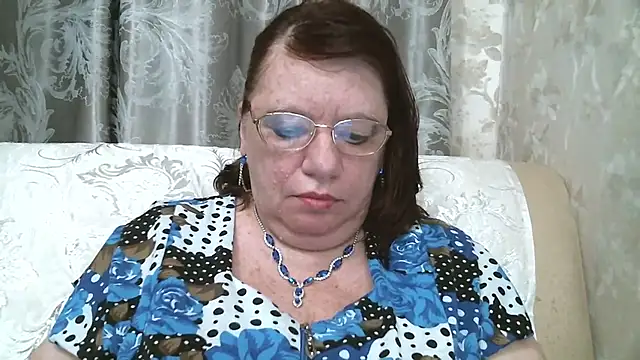 Snapshot of SusanaAhSun chatting on October 9, 2025, 11:00 am SusanaAhSun online show from October 9, 2025, 11:00 am