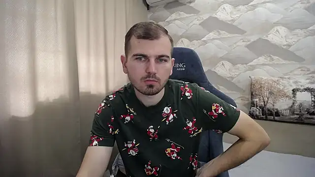 Snapshot of SerzhKorol1 chatting on October 18, 2025, 6:59 am SerzhKorol1 online show from October 18, 2025, 6:59 am