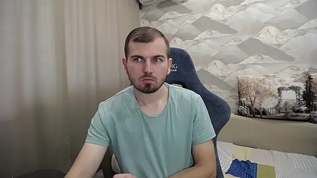 Snapshot of SerzhKorol1 chatting on October 2, 2025, 8:29 am SerzhKorol1 online show from October 2, 2025, 8:29 am