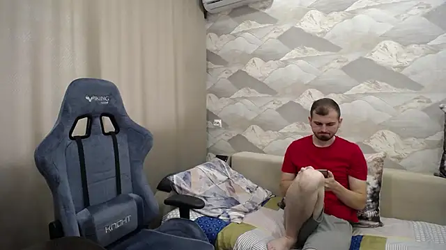 Snapshot of SerzhKorol1 chatting on September 26, 2025, 8:32 am SerzhKorol1 online show from September 26, 2025, 8:32 am