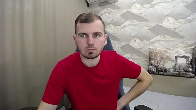 Snapshot of SerzhKorol1 chatting on October 13, 2025, 7:54 am SerzhKorol1 online show from October 13, 2025, 7:54 am