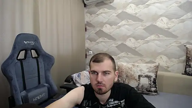 Snapshot of SerzhKorol1 chatting on September 23, 2025, 9:05 am SerzhKorol1 online show from September 23, 2025, 9:05 am