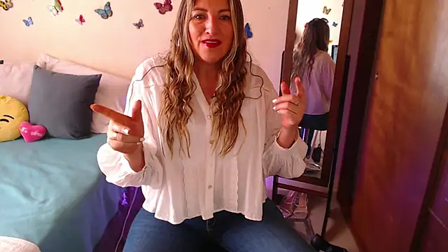 Jolie-Mature online show from January 13, 2025, 8:37 pm