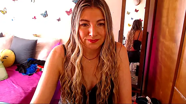 Jolie-Mature online show from November 16, 2025, 4:34 pm