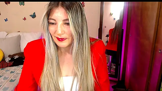 Snapshot of Jolie-Mature chatting on February 11, 2026, 8:31 pm Jolie-Mature online show from February 11, 2026, 8:31 pm