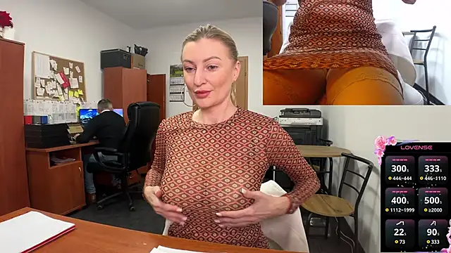 Snapshot of legsLONG chatting on February 18, 2025, 5:42 am legsLONG online show from February 18, 2025, 5:42 am