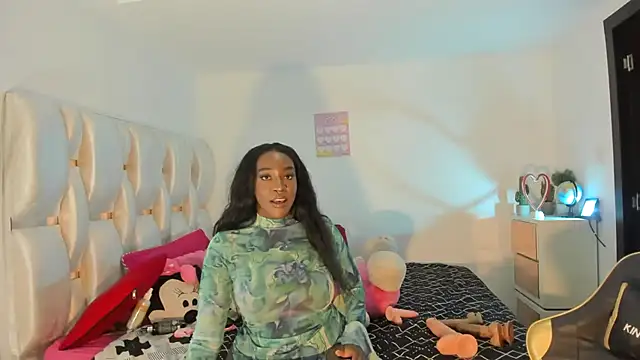 viioolleettaa online show from February 18, 2025, 8:49 am