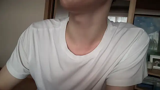 Lamonteik online show from March 15, 2025, 8:37 am
