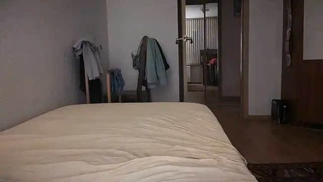 Lamonteik online show from November 25, 2025, 5:24 pm