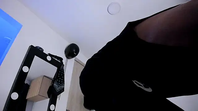 Samuel Suarez online show from October 6, 2025, 12:56 am