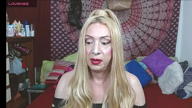 elena evans online show from March 9, 2026, 5:49 pm