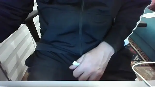 Snapshot of alessex24 chatting on October 6, 2025, 11:38 pm alessex24 online show from October 6, 2025, 11:38 pm