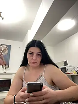 Snapshot of Mary_Hot_ chatting on February 5, 2026, 1:18 pm Mary Hot online show from February 5, 2026, 1:18 pm