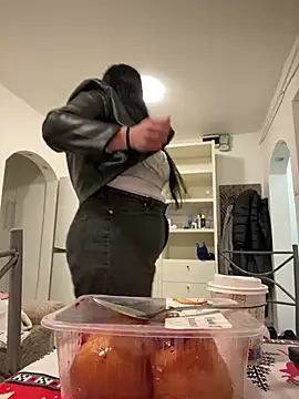 Snapshot of Mary_Hot_ chatting on February 13, 2026, 5:46 pm Mary Hot online show from February 13, 2026, 5:46 pm