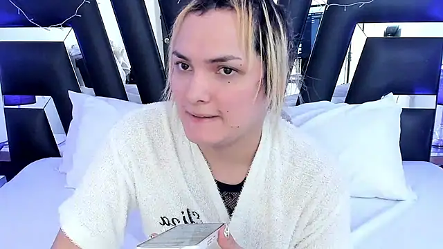 Snapshot of katya_kozlov chatting on March 2, 2025, 4:25 pm katya kozlov online show from March 2, 2025, 4:25 pm