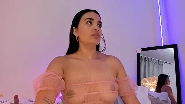 aisha es online show from January 19, 2025, 4:04 pm