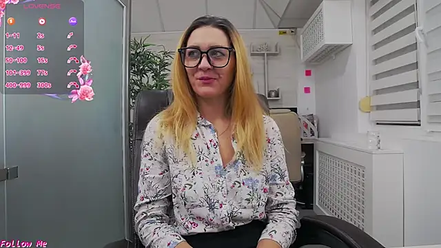 EllaMilf  online show from January 15, 2026, 3:04 pm