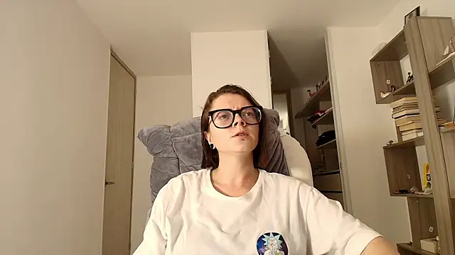 Snapshot of Arya_starrk chatting on October 1, 2025, 2:54 pm Arya starrk online show from October 1, 2025, 2:54 pm