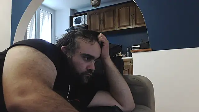 colalba12 online show from December 15, 2024, 3:09 pm