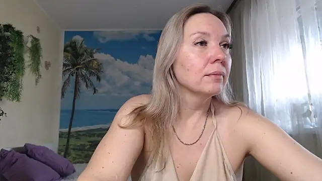 Snapshot of soaring_love chatting on October 15, 2025, 5:06 am soaring love online show from October 15, 2025, 5:06 am