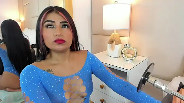 Snapshot of AntoniaRoss_ chatting on February 8, 2025, 7:59 pm AntoniaRoss  online show from February 8, 2025, 7:59 pm