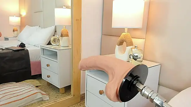 Snapshot of AntoniaRoss_ chatting on March 18, 2025, 7:55 pm AntoniaRoss  online show from March 18, 2025, 7:55 pm