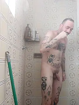 Snapshot of Umputo_xx chatting on November 11, 2025, 11:16 am Umputo xx online show from November 11, 2025, 11:16 am