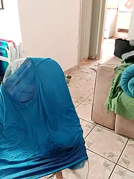 Snapshot of Umputo_xx chatting on October 25, 2025, 11:53 am Umputo xx online show from October 25, 2025, 11:53 am