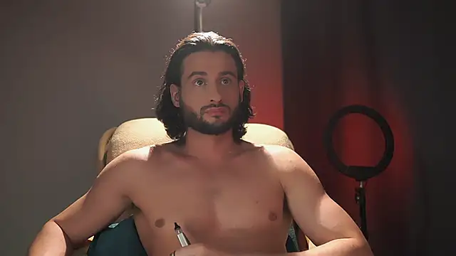 Keen   Luckystrike online show from October 24, 2025, 11:59 pm