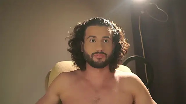 Keen   Luckystrike online show from November 11, 2025, 9:31 pm