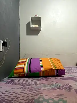 Snapshot of laisviana21 chatting on October 17, 2025, 7:04 pm laisviana21 online show from October 17, 2025, 7:04 pm