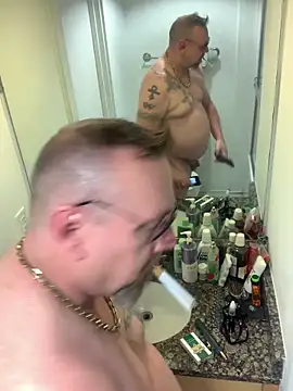 Littledick007007 online show from May 25, 2026, 7:56 pm