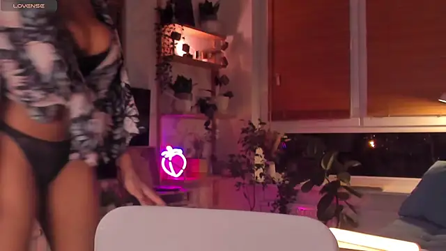 Snapshot of Ana_Peachy_ chatting on December 14, 2024, 3:25 pm Ana Peachy  online show from December 14, 2024, 3:25 pm