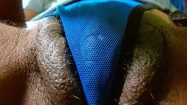 bethanywilson 23 online show from October 24, 2025, 1:43 pm