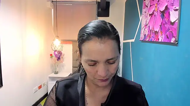 Snapshot of MarilynMiilf_ chatting on December 18, 2024, 7:41 pm MarilynMiilf online show from December 18, 2024, 7:41 pm