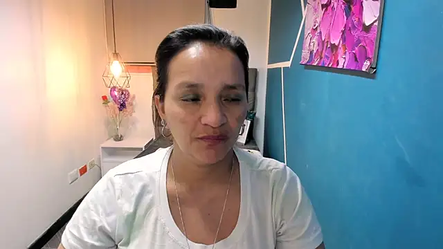 Snapshot of MarilynMiilf_ chatting on December 20, 2024, 1:58 am MarilynMiilf online show from December 20, 2024, 1:58 am