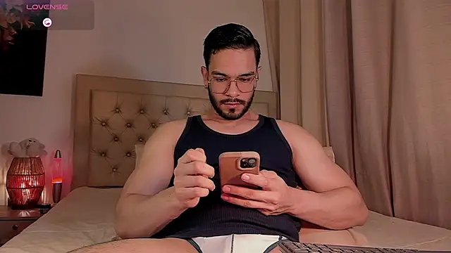 Snapshot of Josseph1_ chatting on October 14, 2025, 11:14 pm Josseph1  online show from October 14, 2025, 11:14 pm