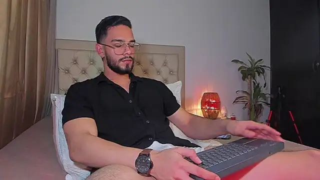 Snapshot of Josseph1_ chatting on February 25, 2025, 5:41 am Josseph1 online show from February 25, 2025, 5:41 am
